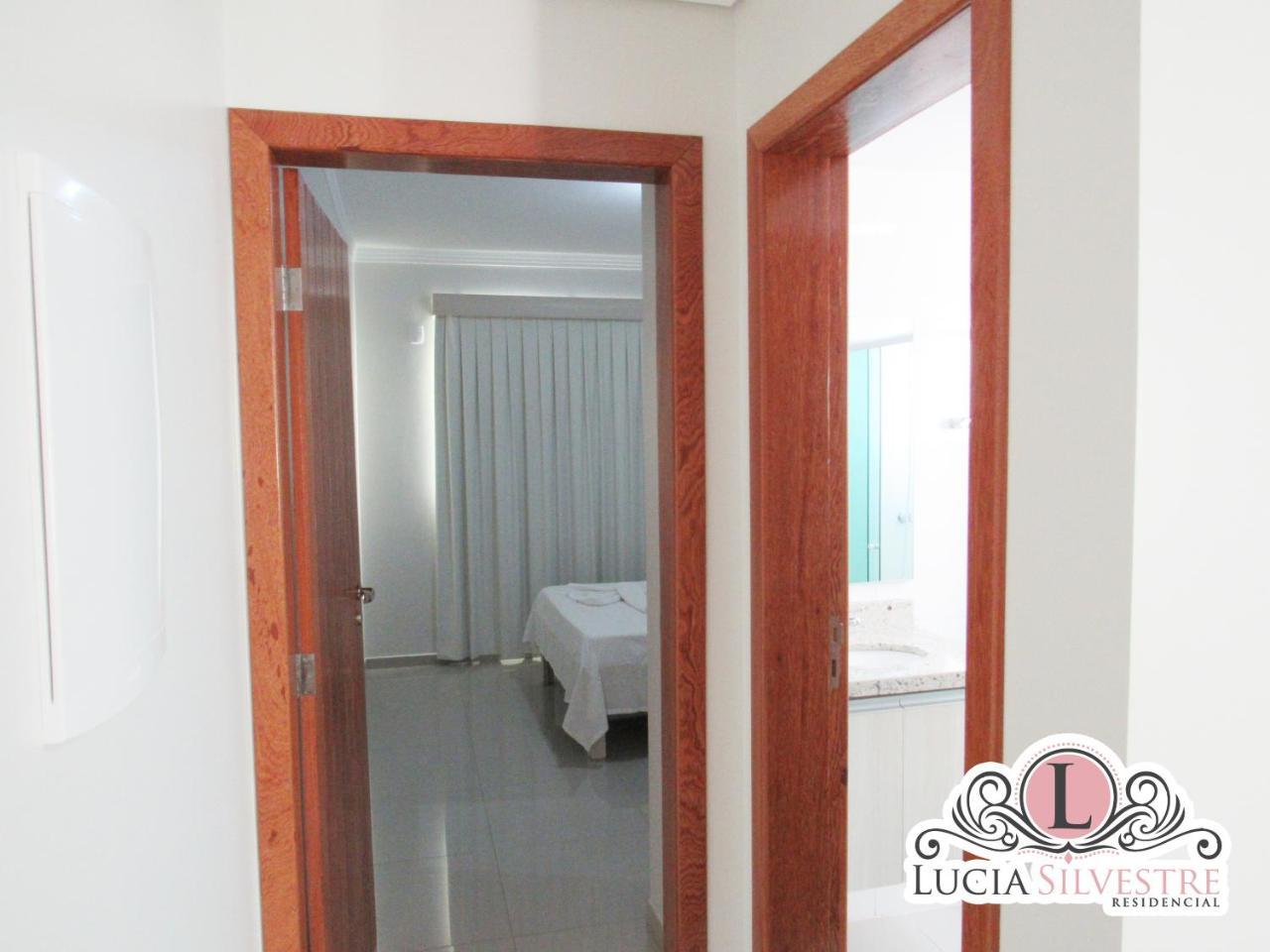 Residencial Lucia Silvestre Apartment ฟลอเรียนอโปลิส ภายนอก รูปภาพ